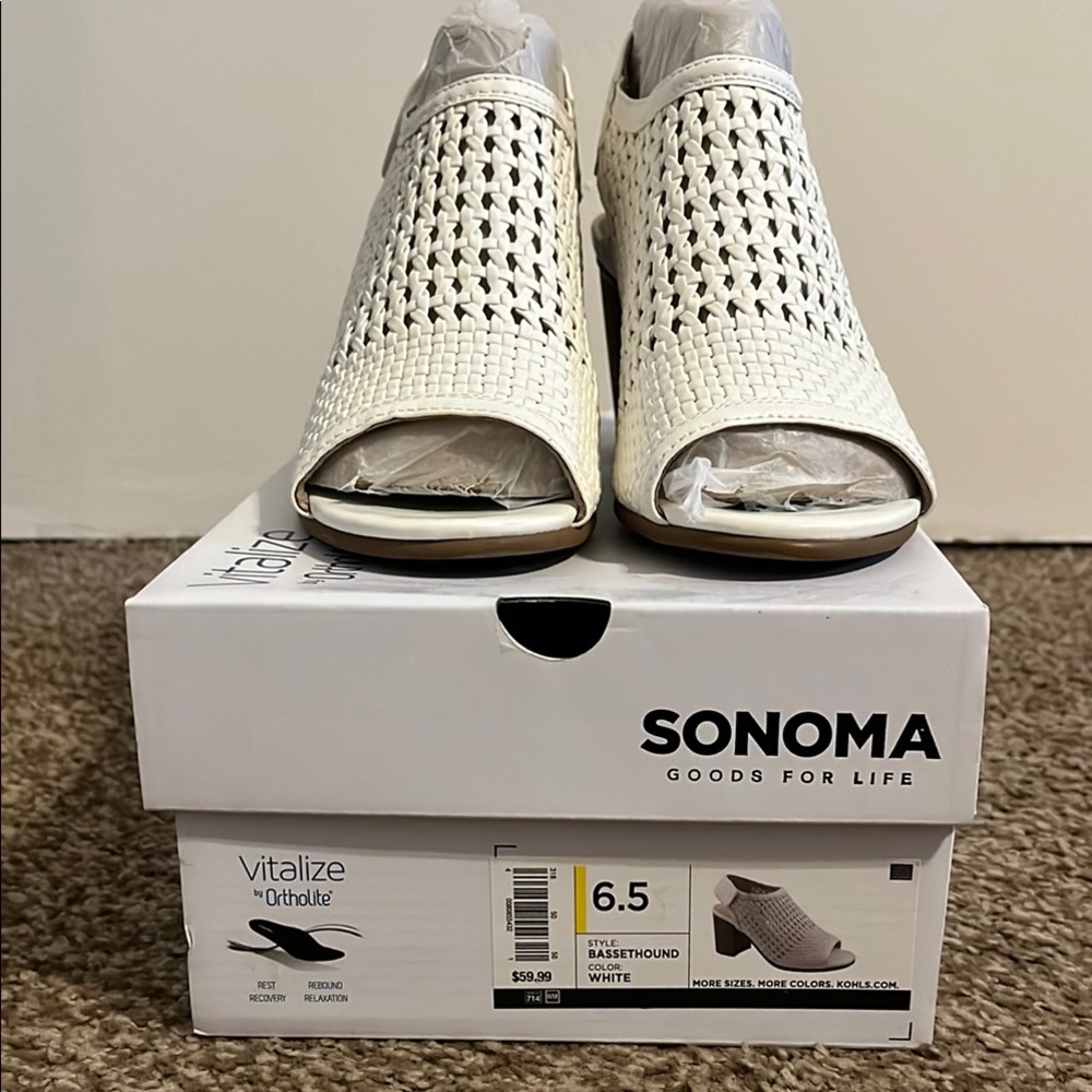 Sonoma White Peep-Toe Sandals - Picture 4 of 13